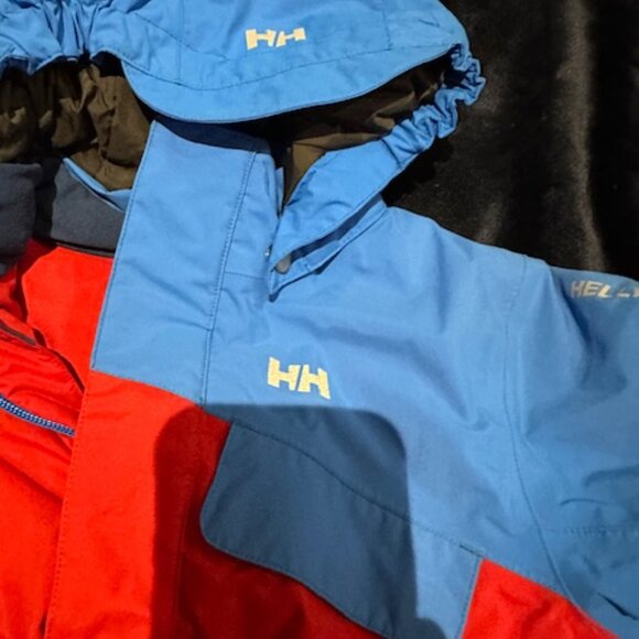 Helly Hansen Winter Jacket youth size 12 - Picture 3 of 6